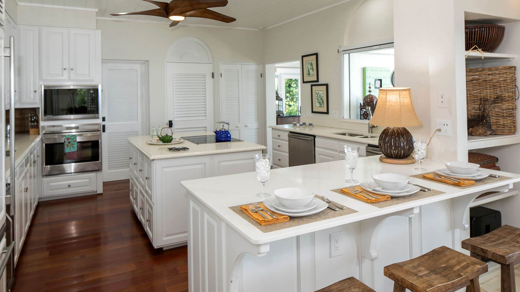 Sea's Edge villa photo.