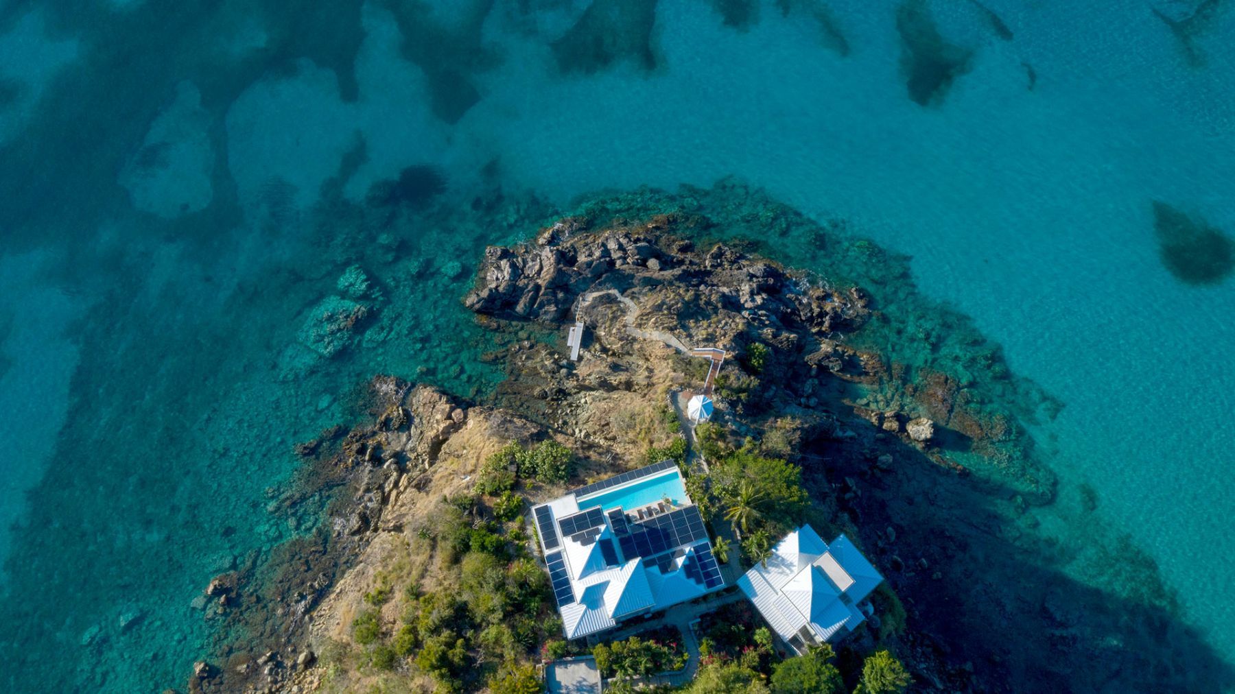 Sea's Edge villa photo.
