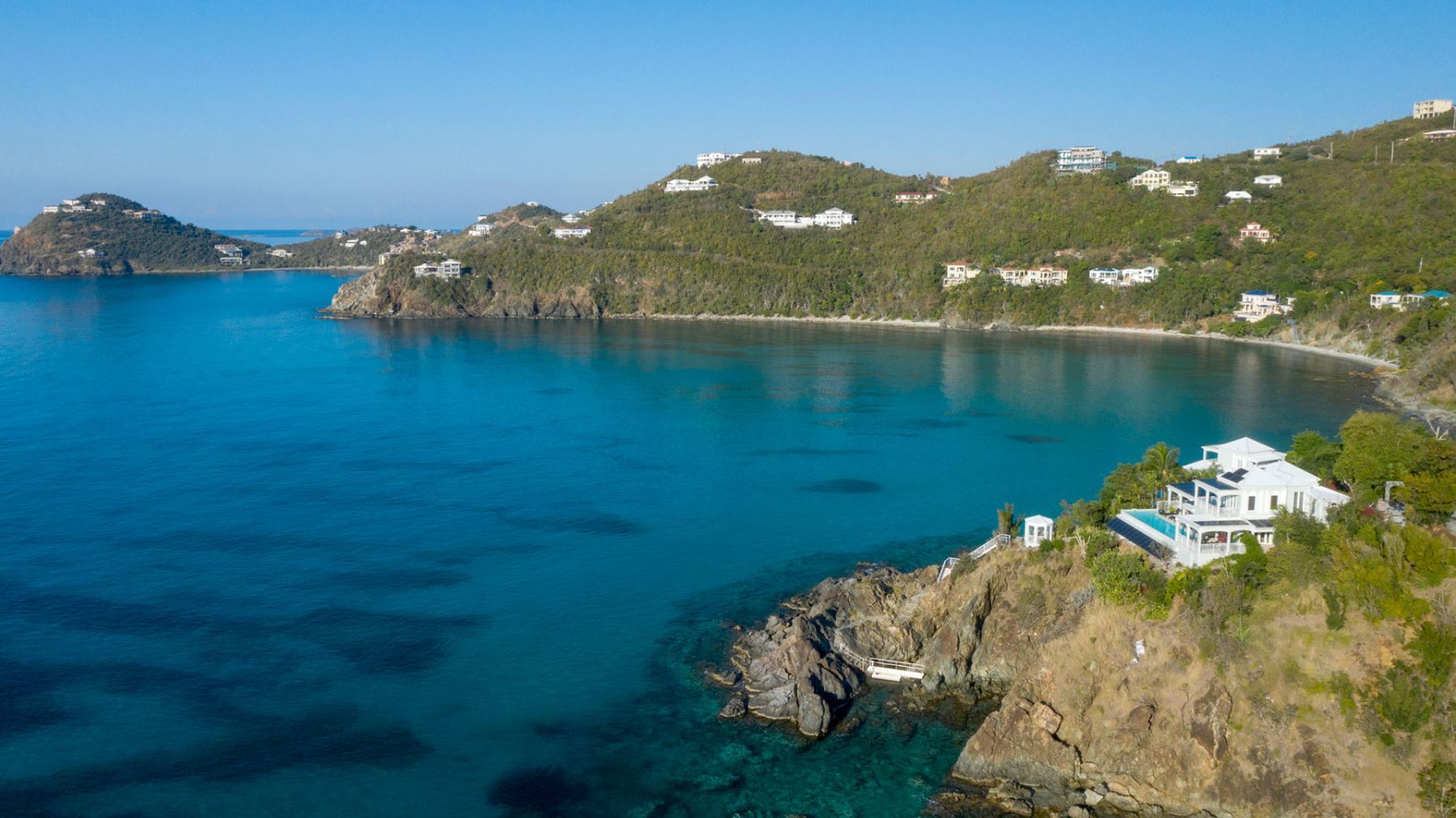 Sea's Edge villa photo.