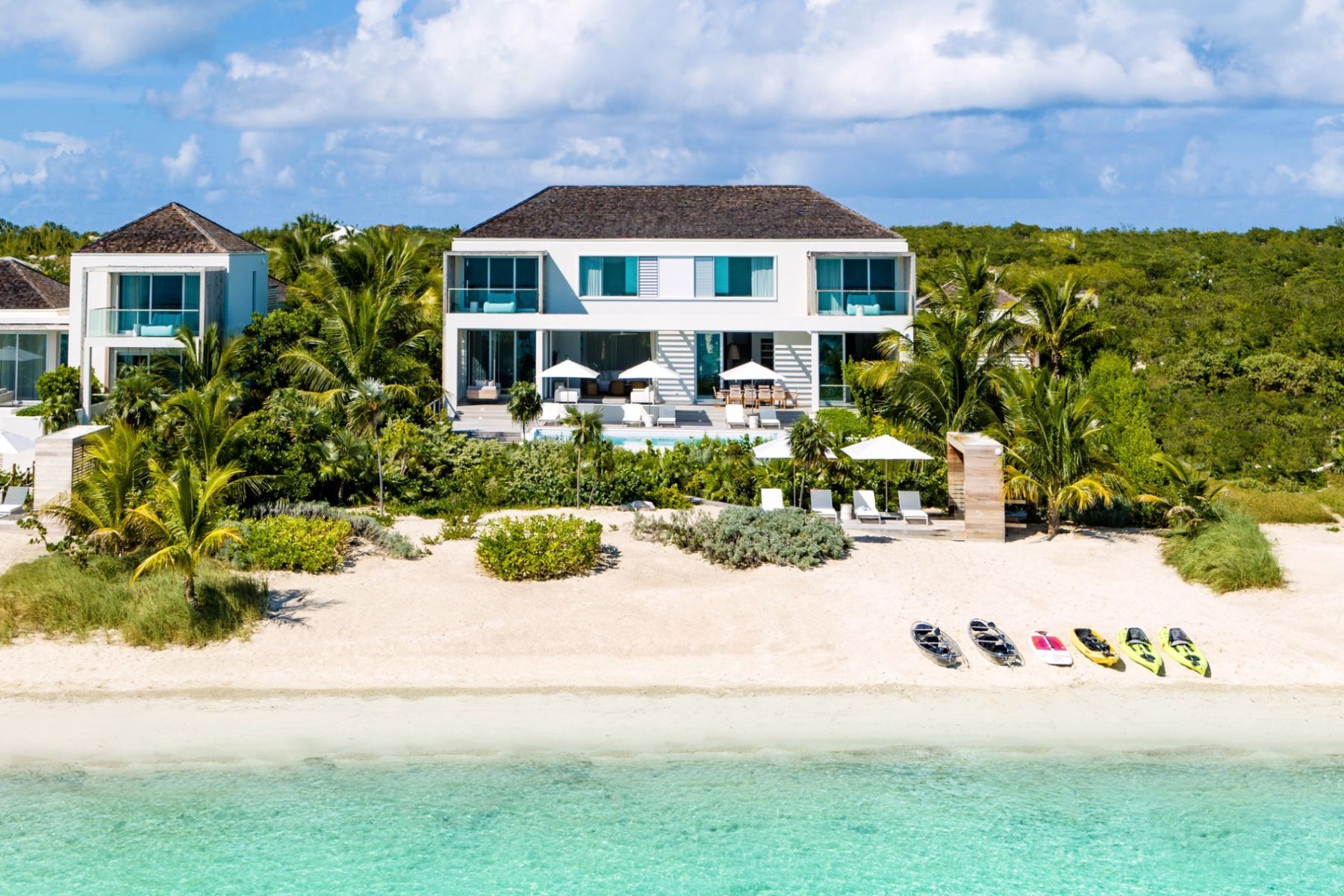 BE - Beach Front Villa Plus 1 Bedroom Cottage at Long Bay villa photo.