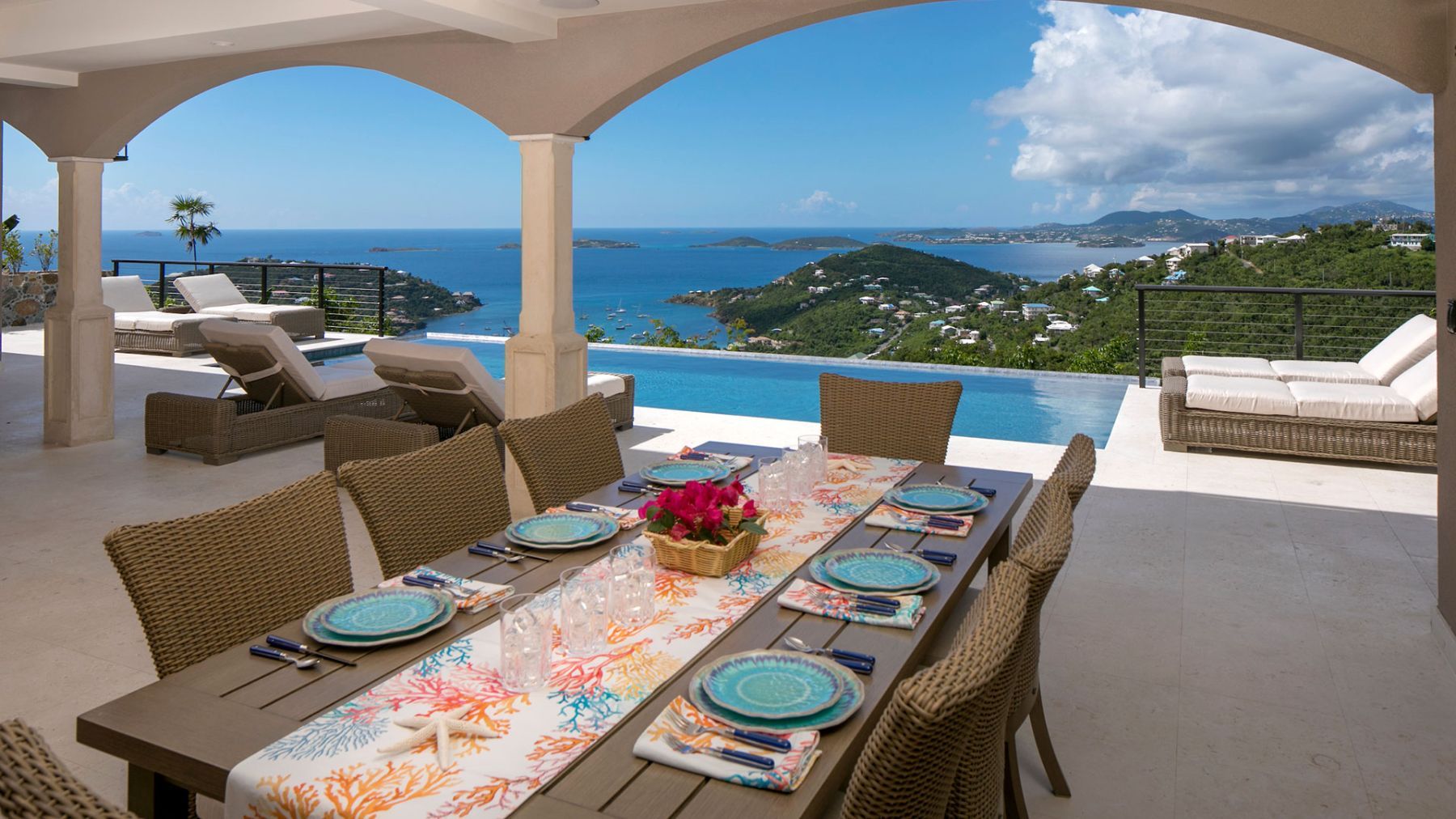 Marathon villa photo.