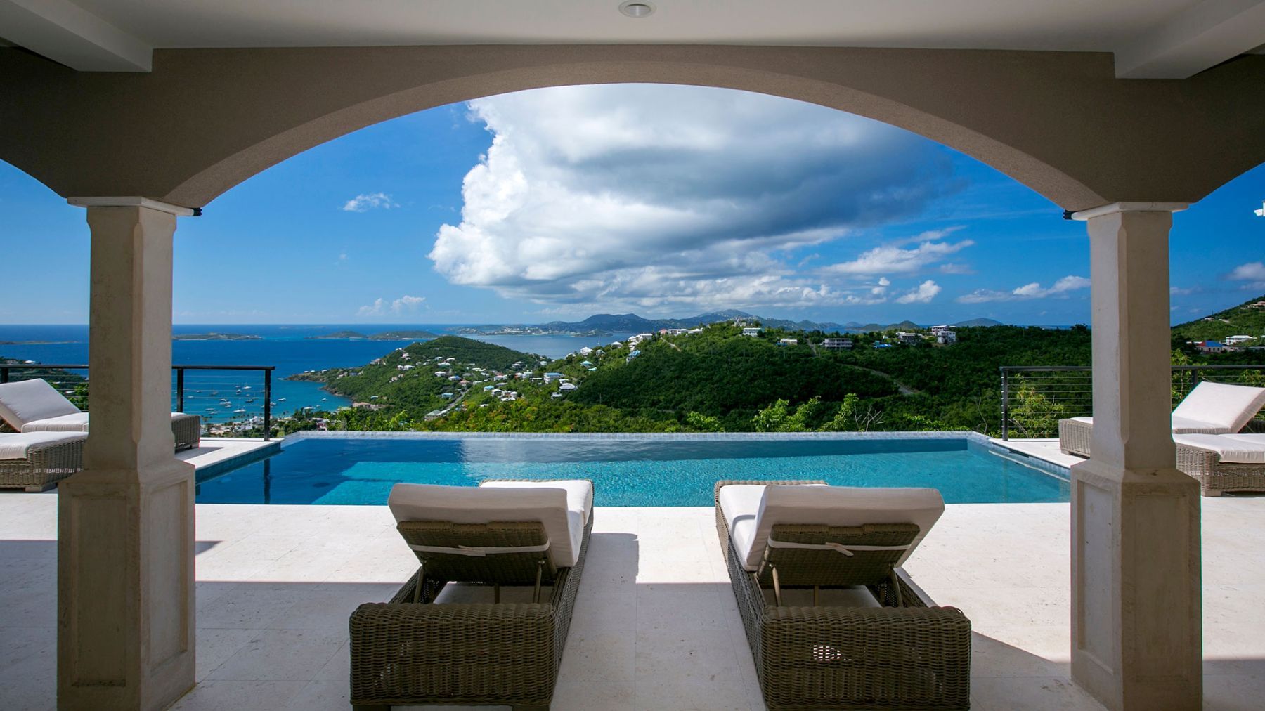 Marathon villa photo.