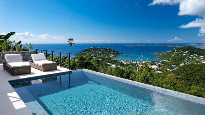 Marathon villa photo.