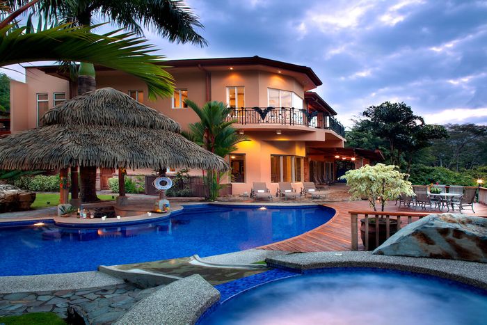 Casa Oasis Villa is located above Los Sueños popular Eco Golf Course