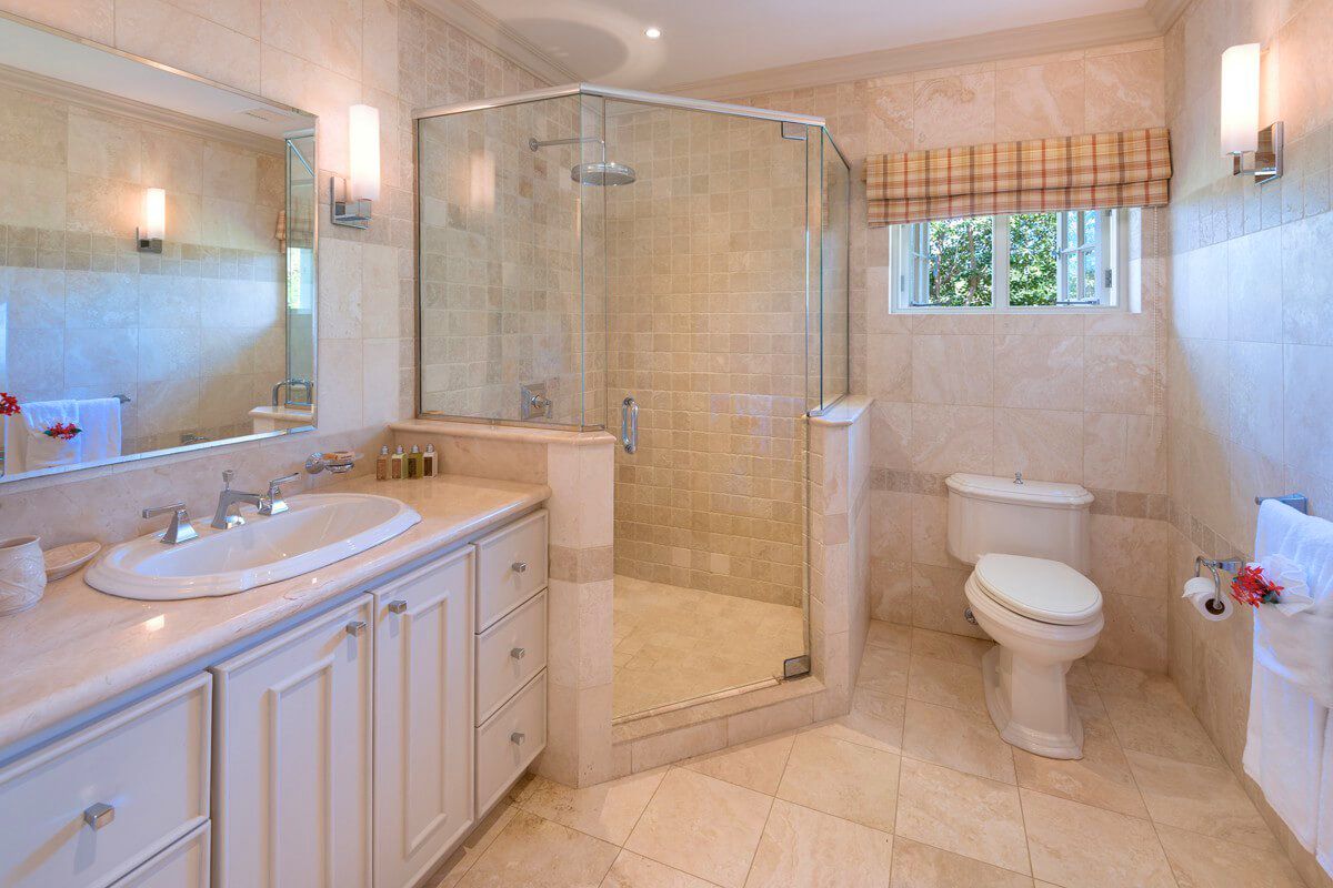 En suite bathroom