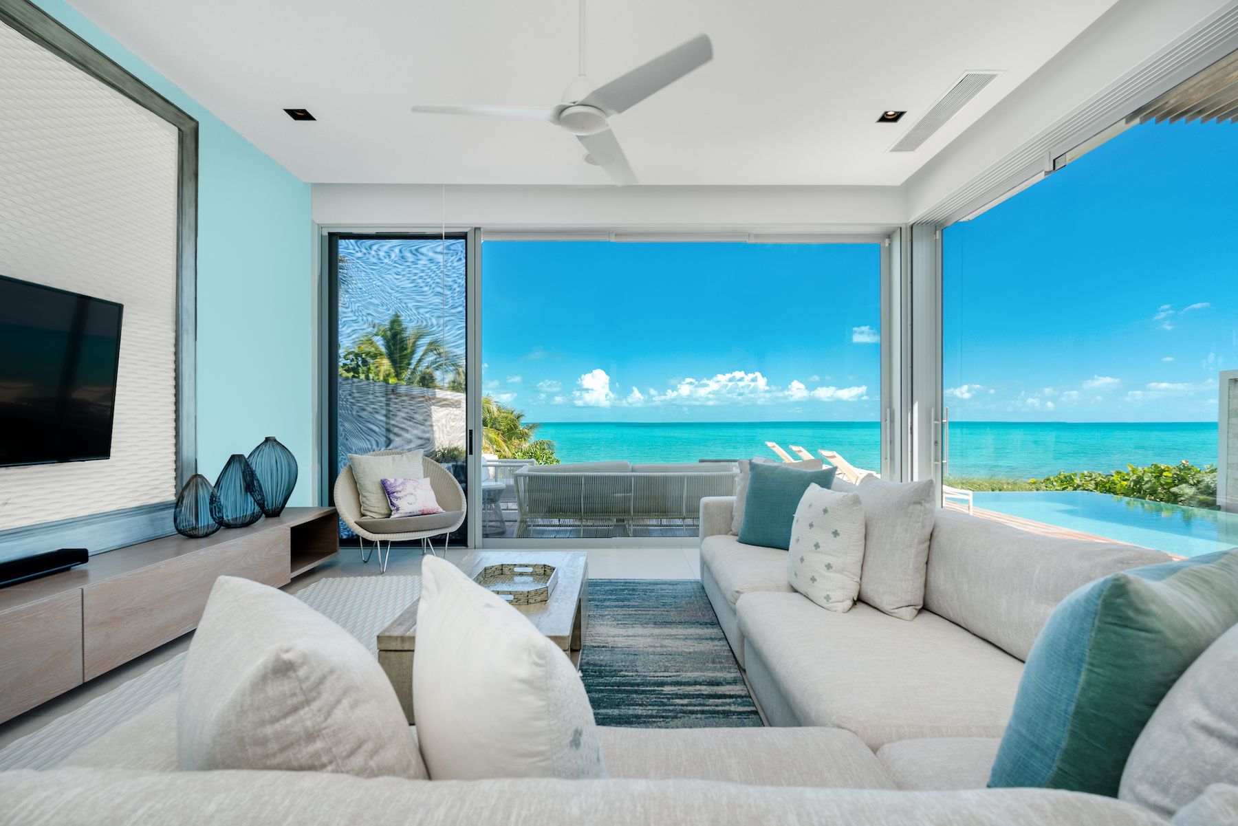 Eos villa photo.