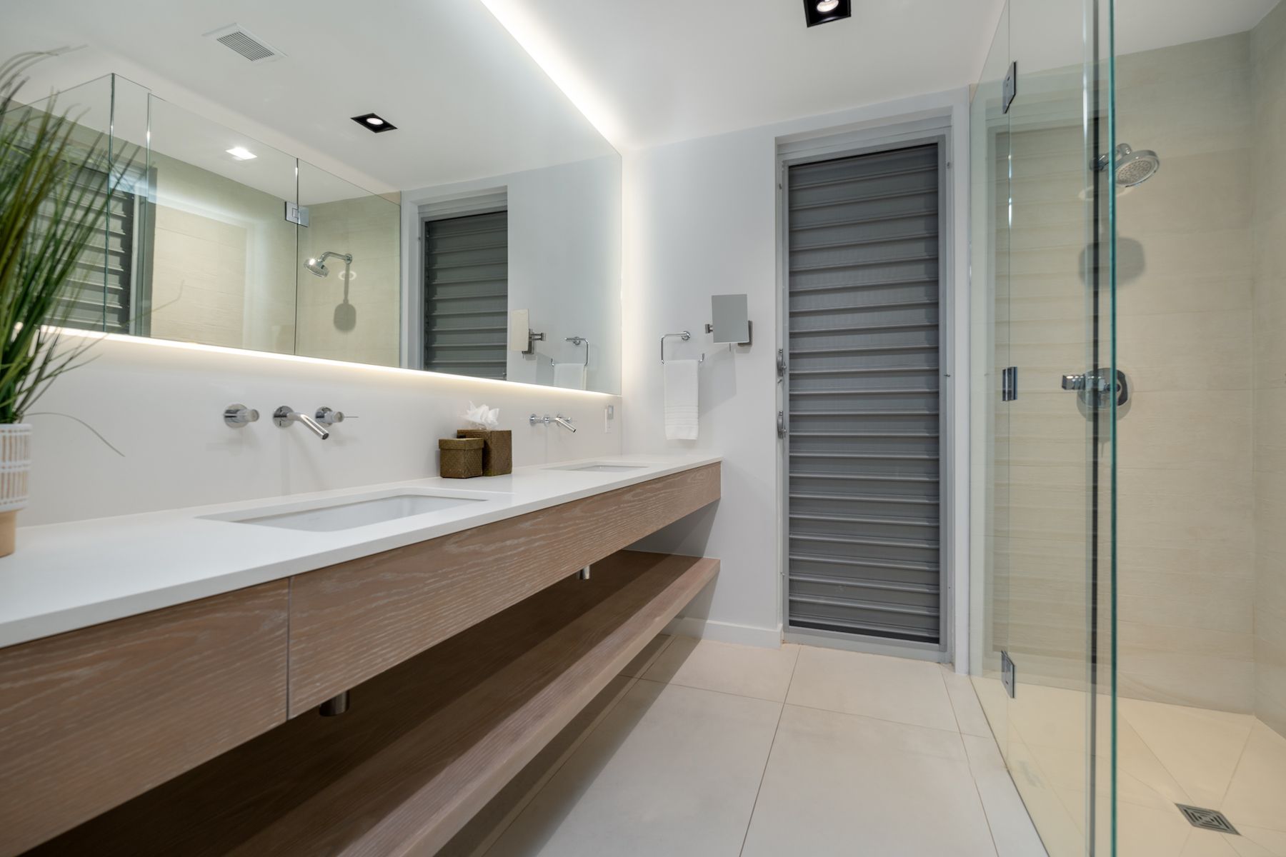 Ensuite