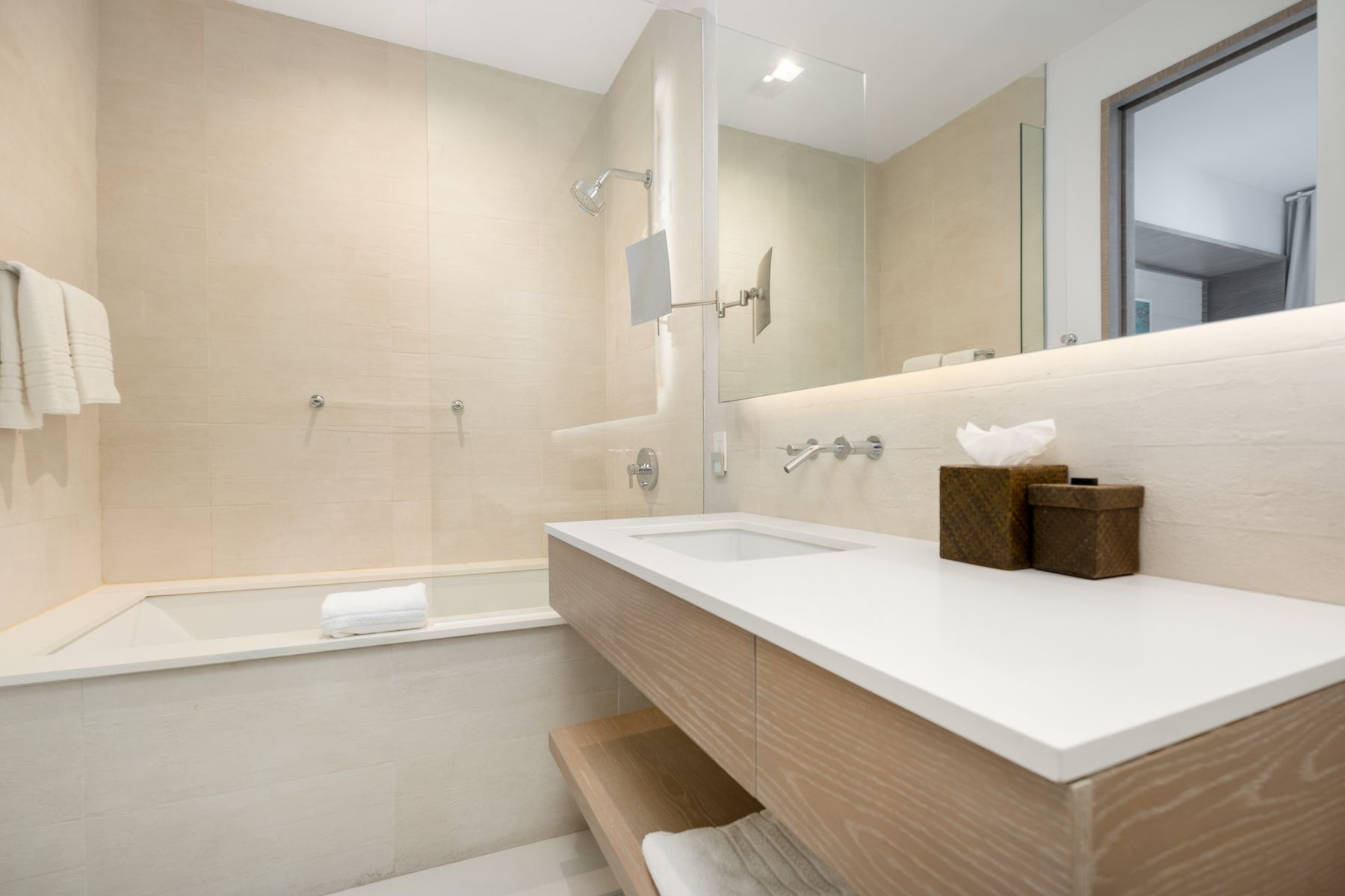 Ensuite