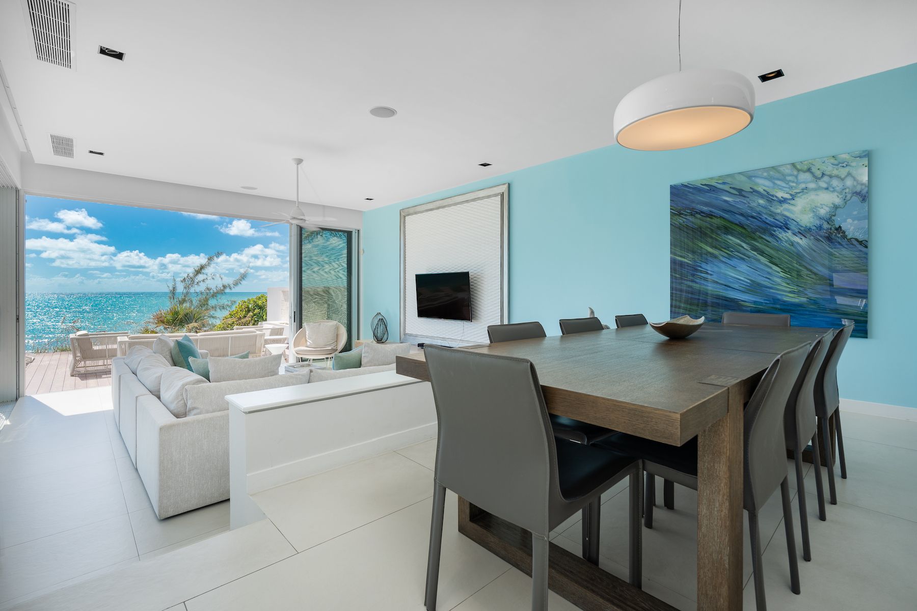 Dining table 