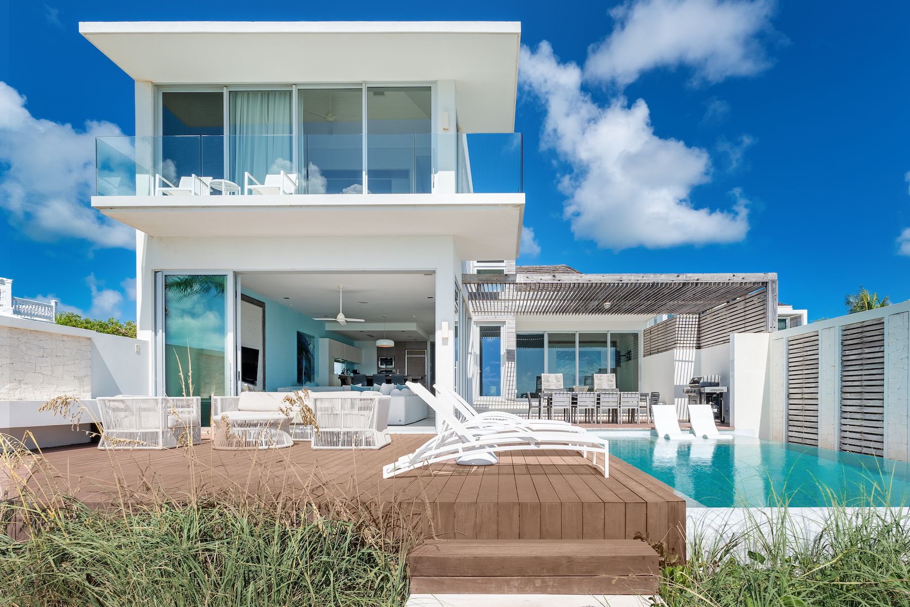 Helios villa photo.