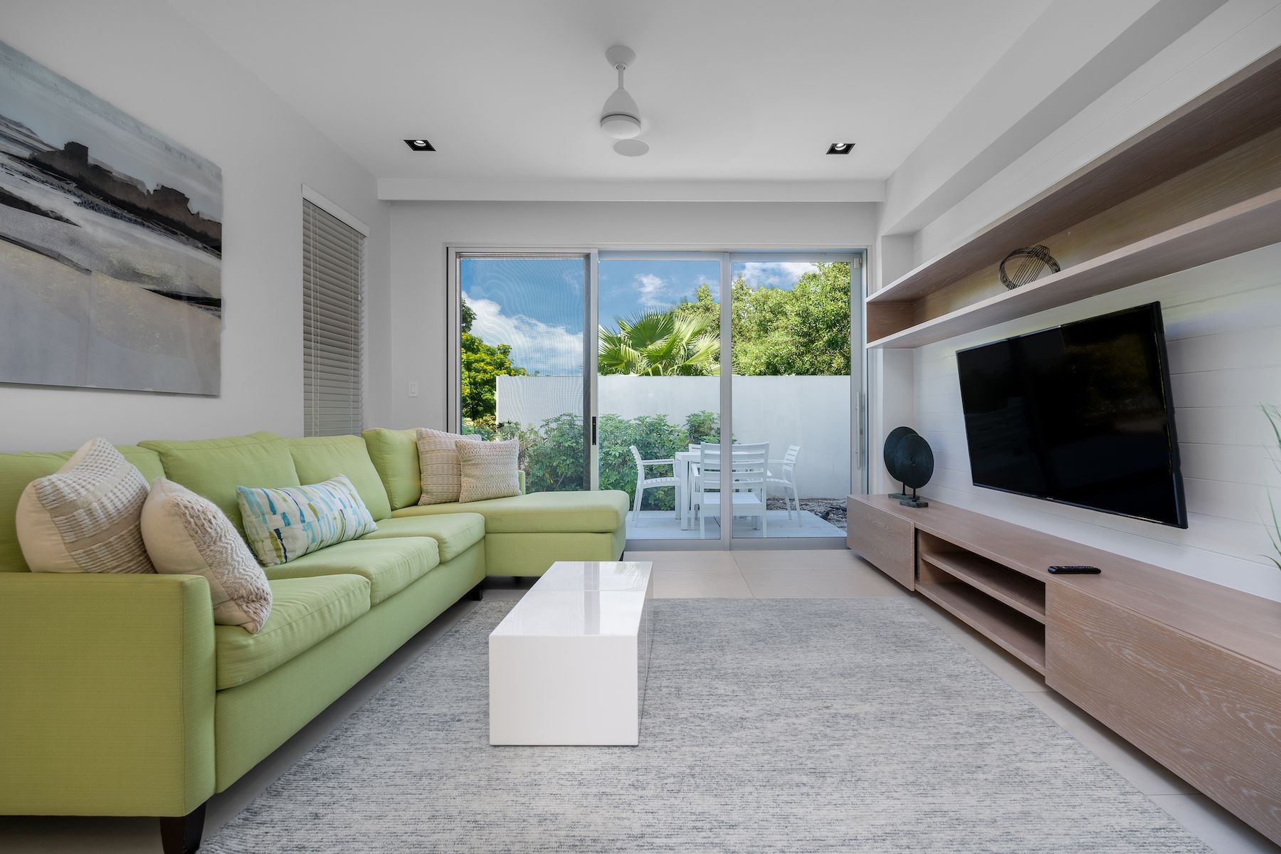 Second living area