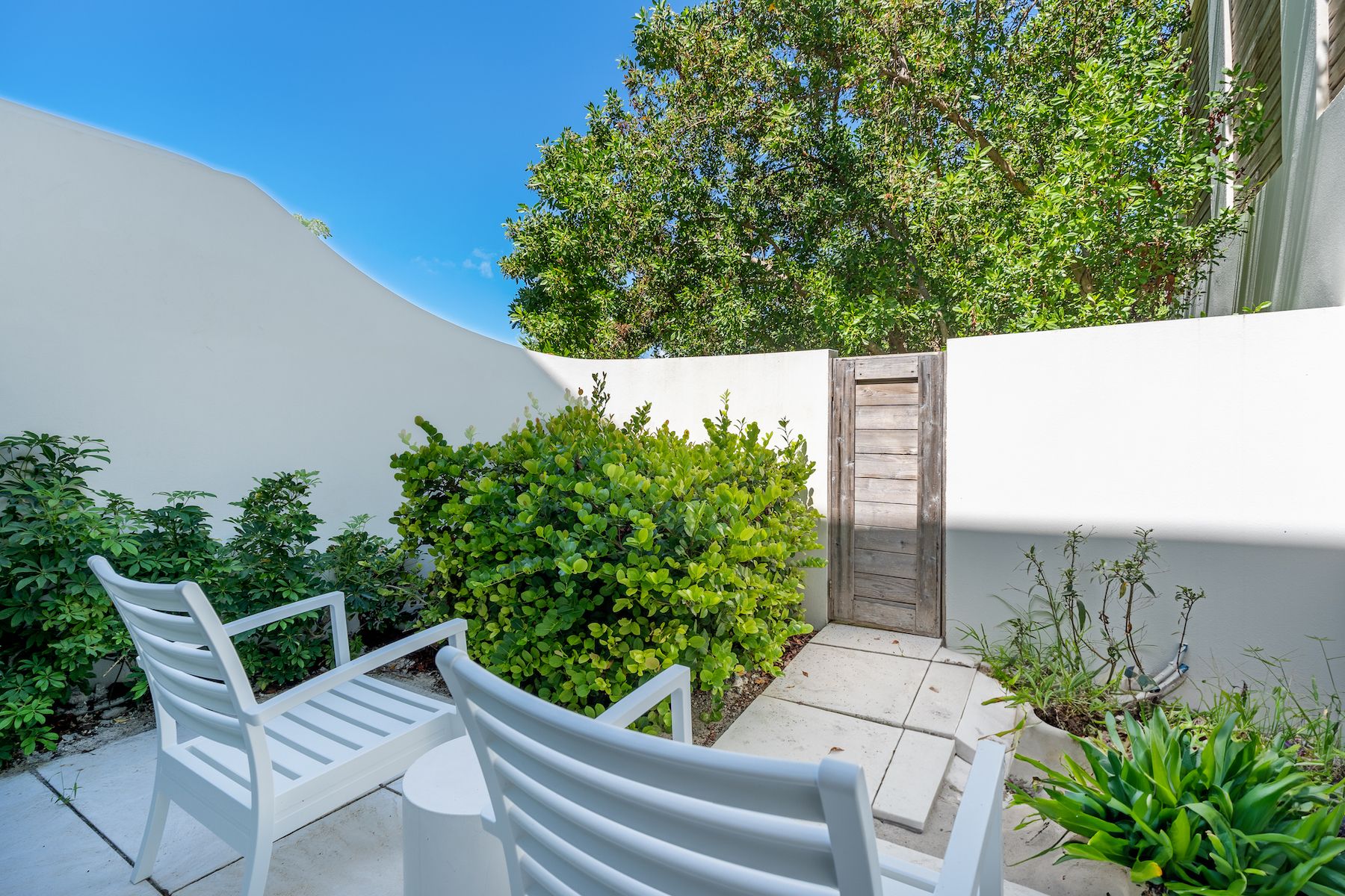 Helios villa photo.