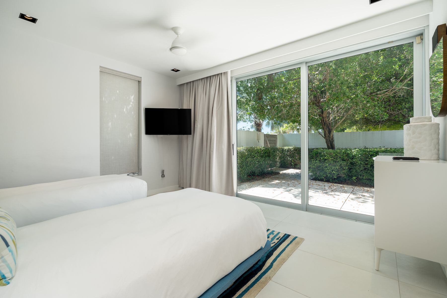 Hyperion villa photo.