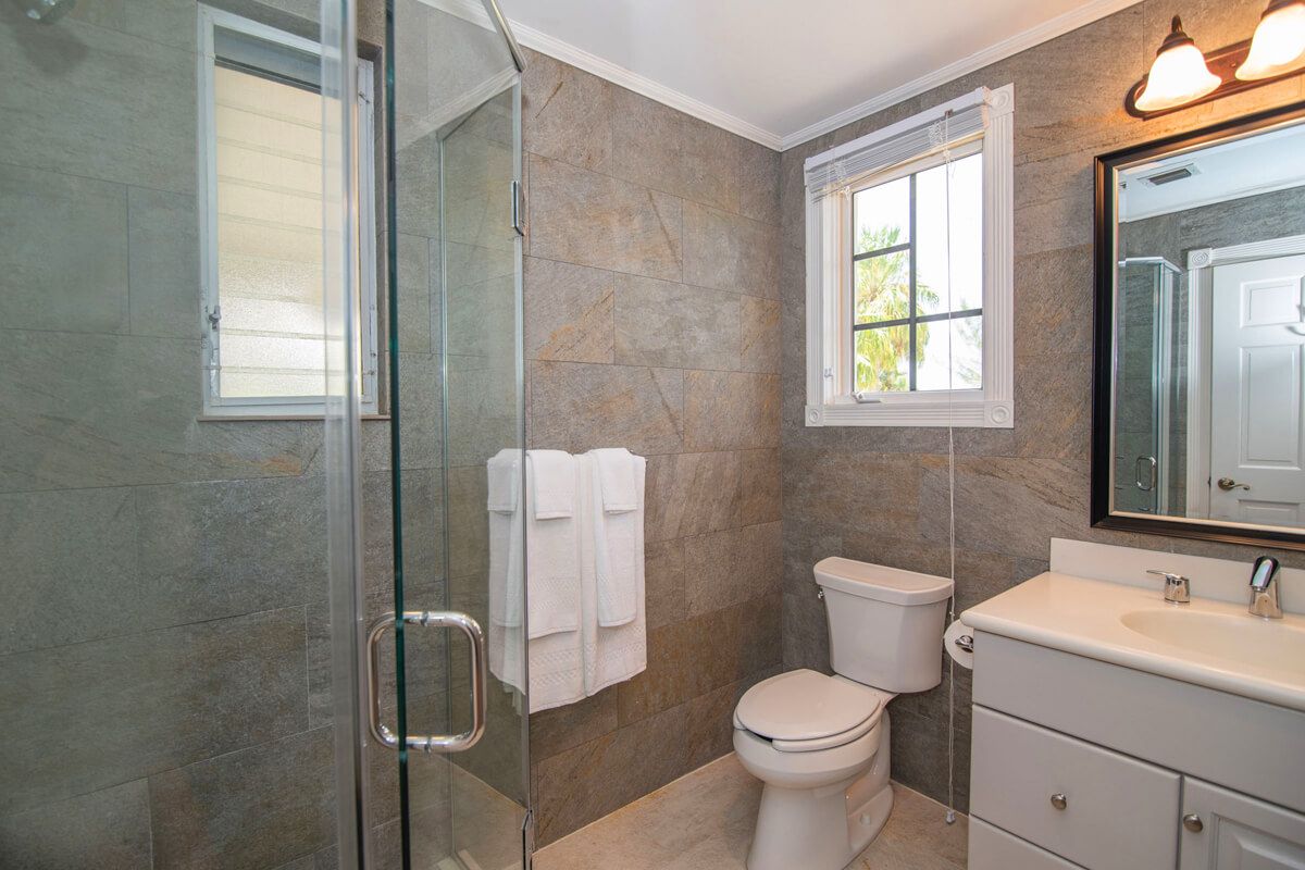 En suite bathroom