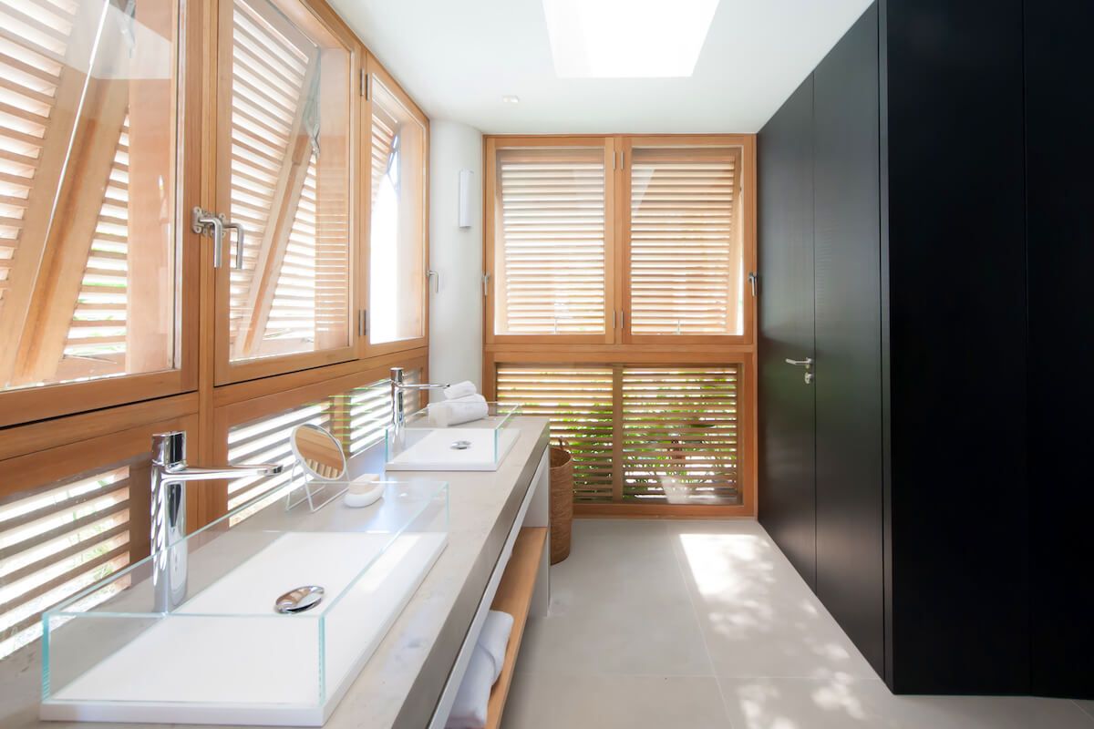 The en suite bathroom in bedroom three