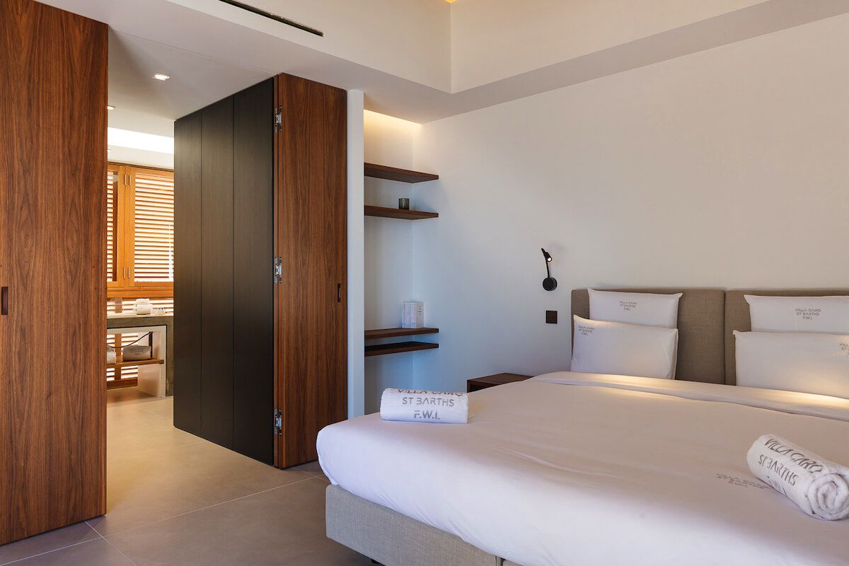 The fifth bedroom is in the bungalow