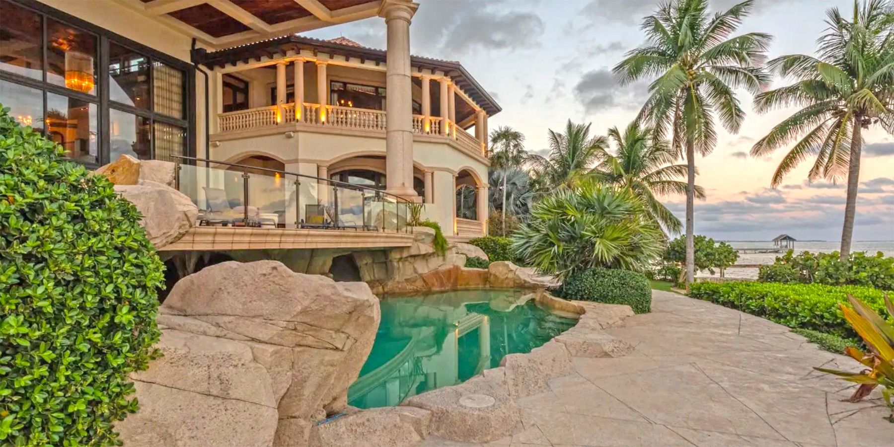 Castillo Caribe villa photo.