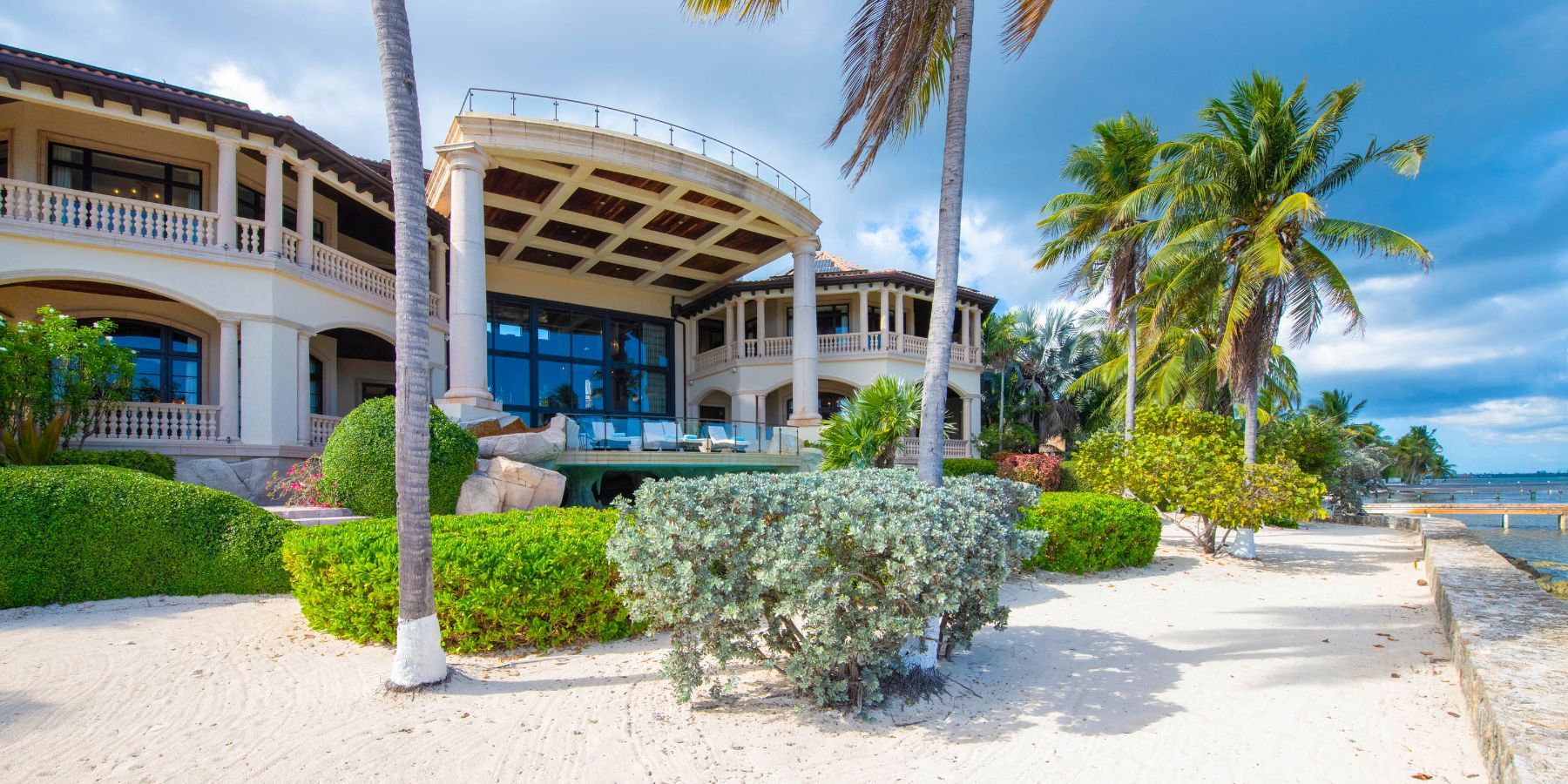 Castillo Caribe villa photo.