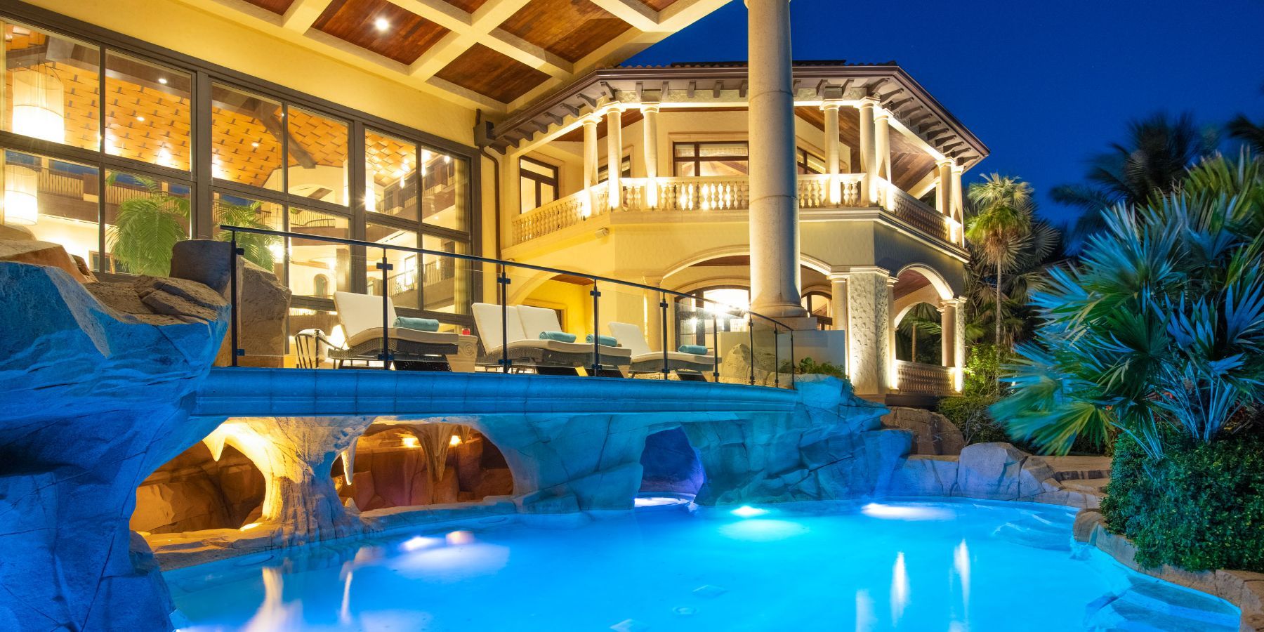 Castillo Caribe villa photo.