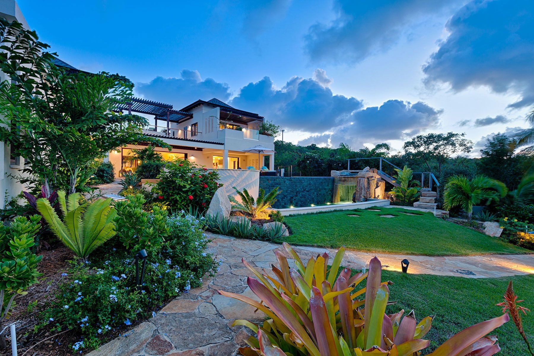 Nevaeh Villa - Fully Staffed villa photo.