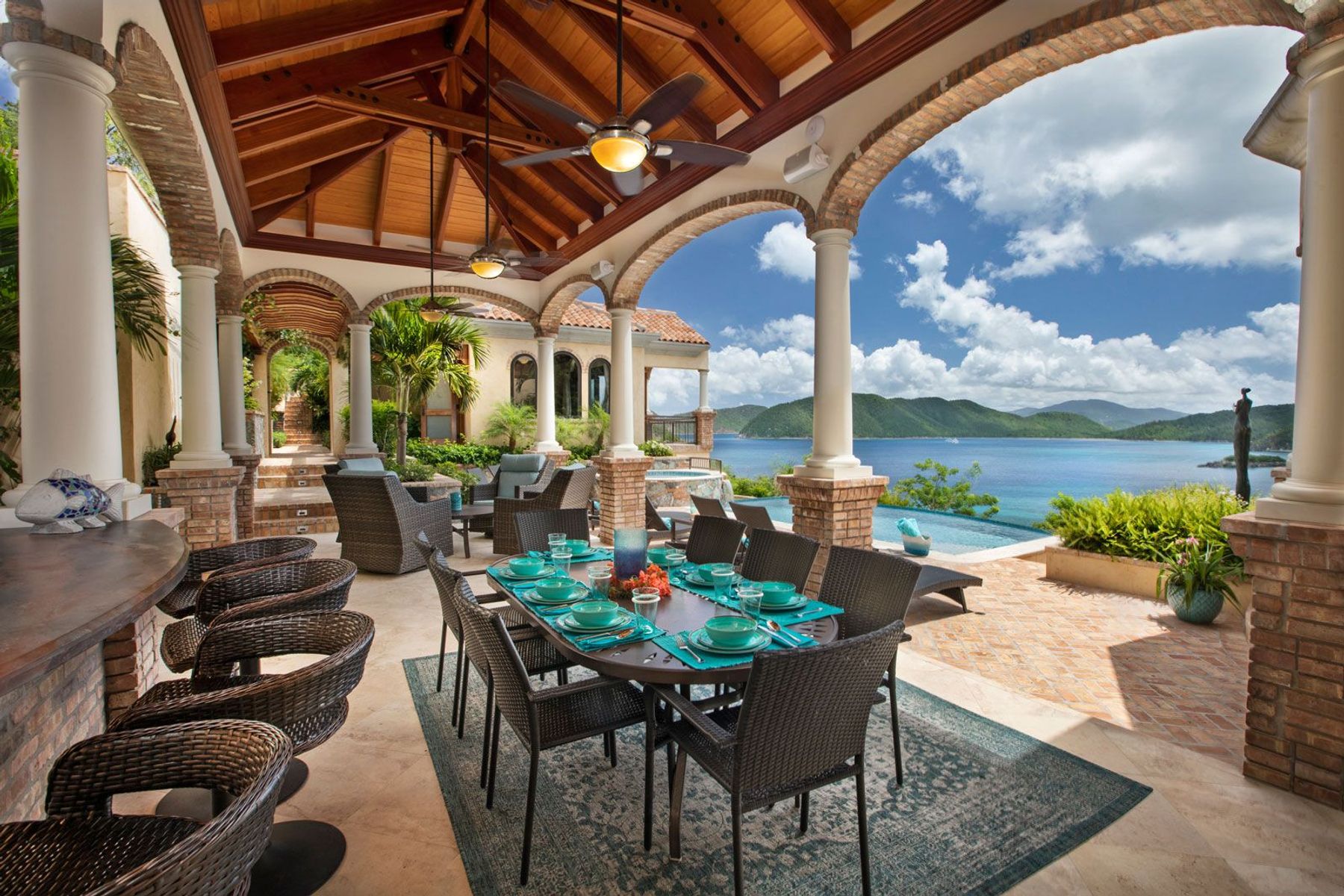 La Vita villa photo.