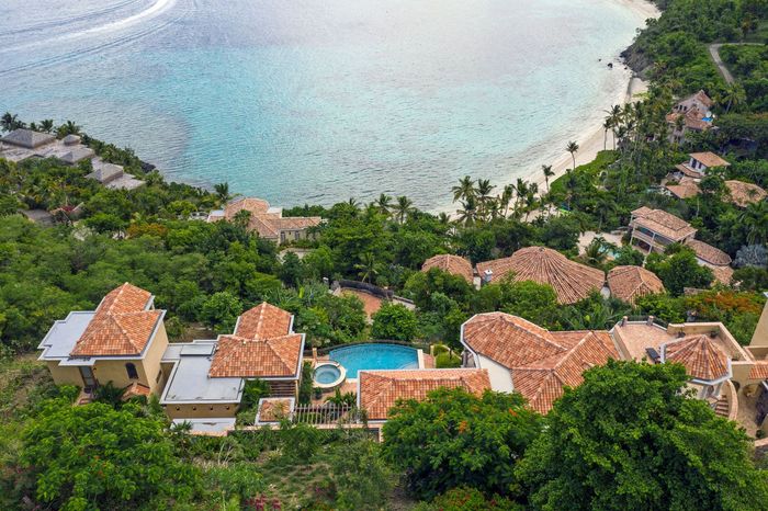 La Vita villa photo.
