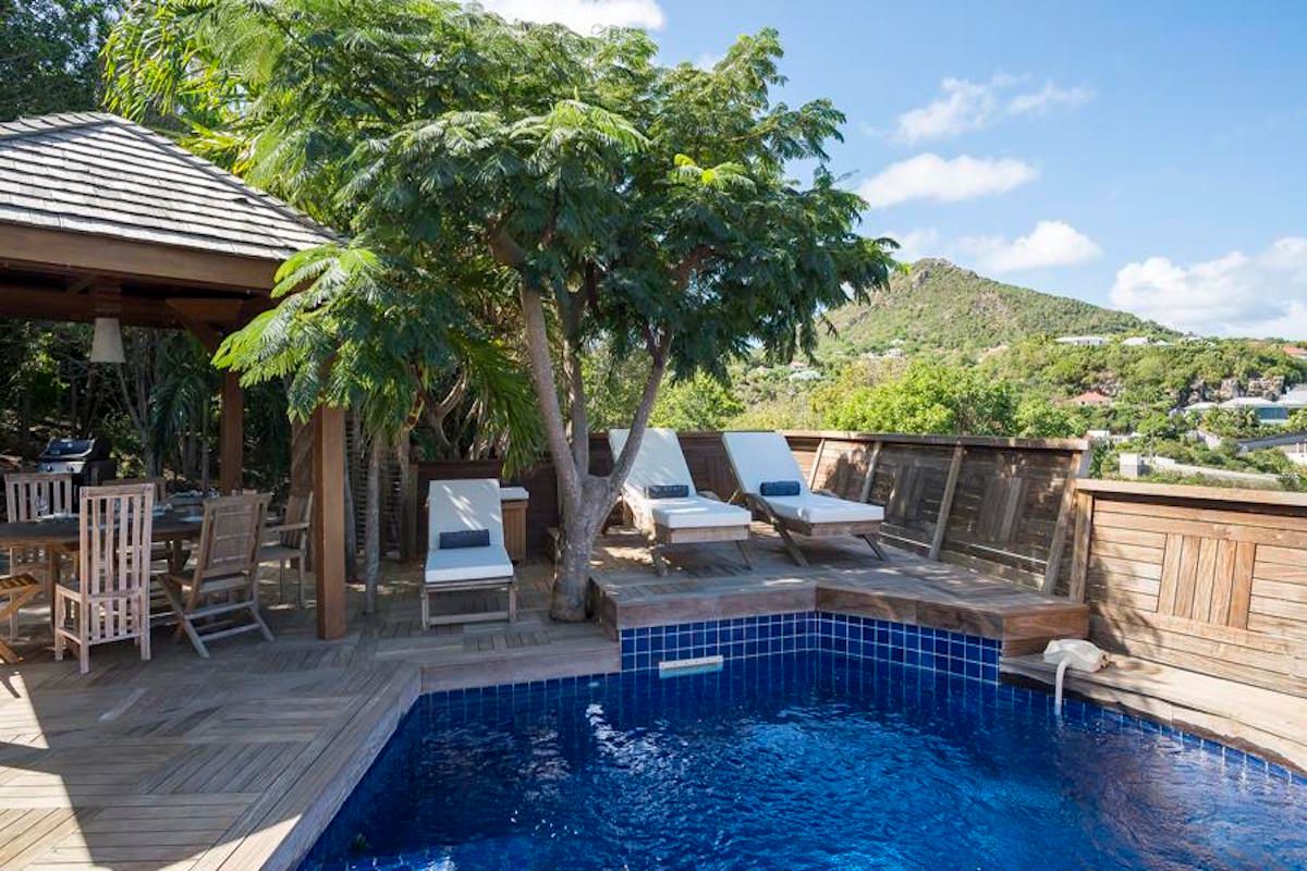 Lounge by the pool and enjoy the Caribbean sun 