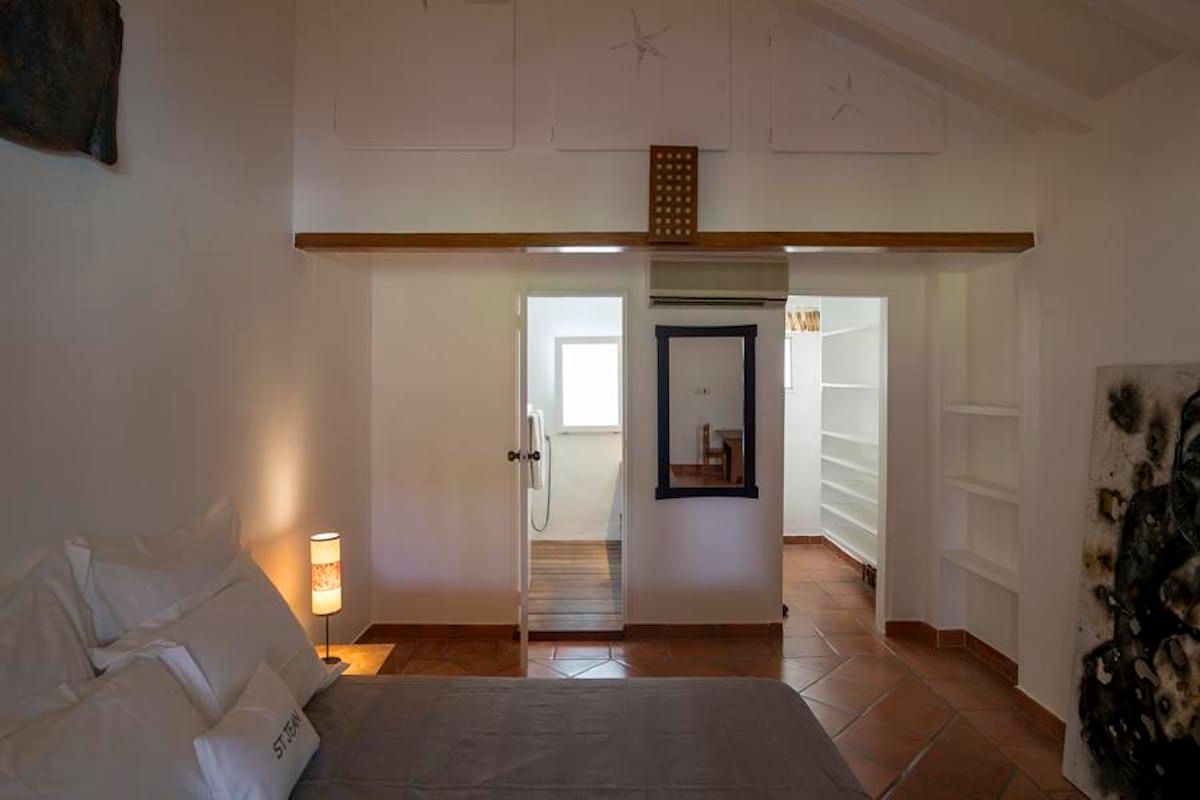 Bedroom with en suite bathroom