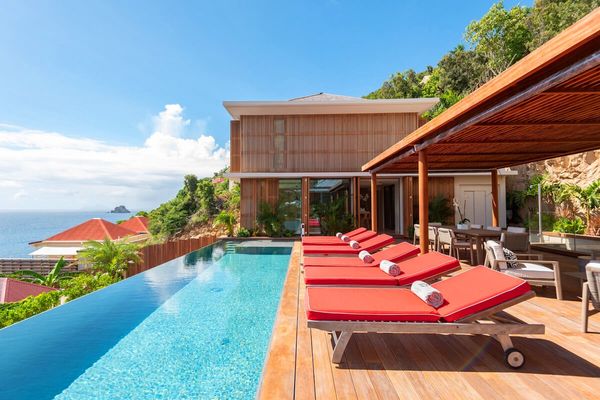 Bianca Villa is located on a hillside in Corossol overlooking the Caribbean