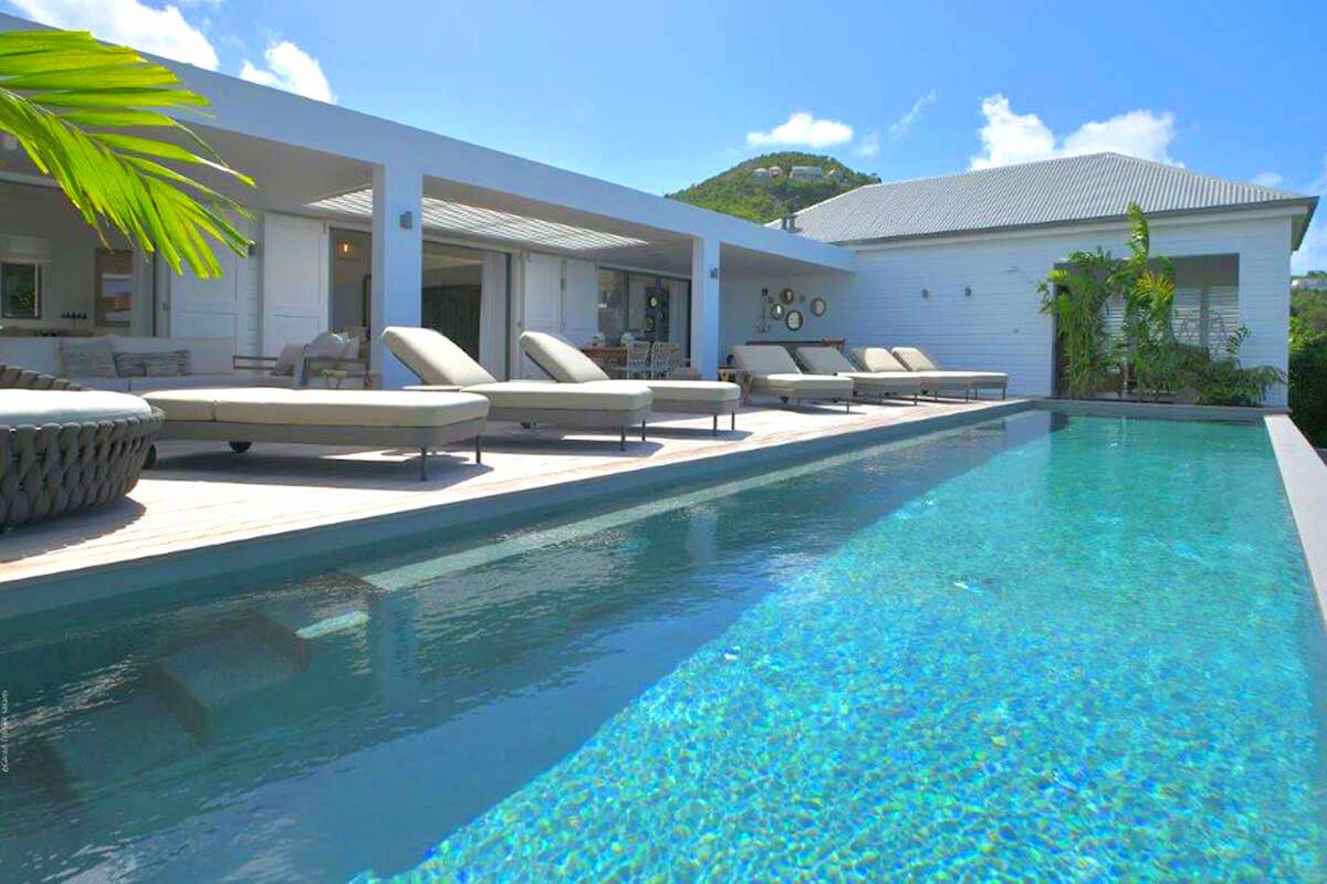 Pool area