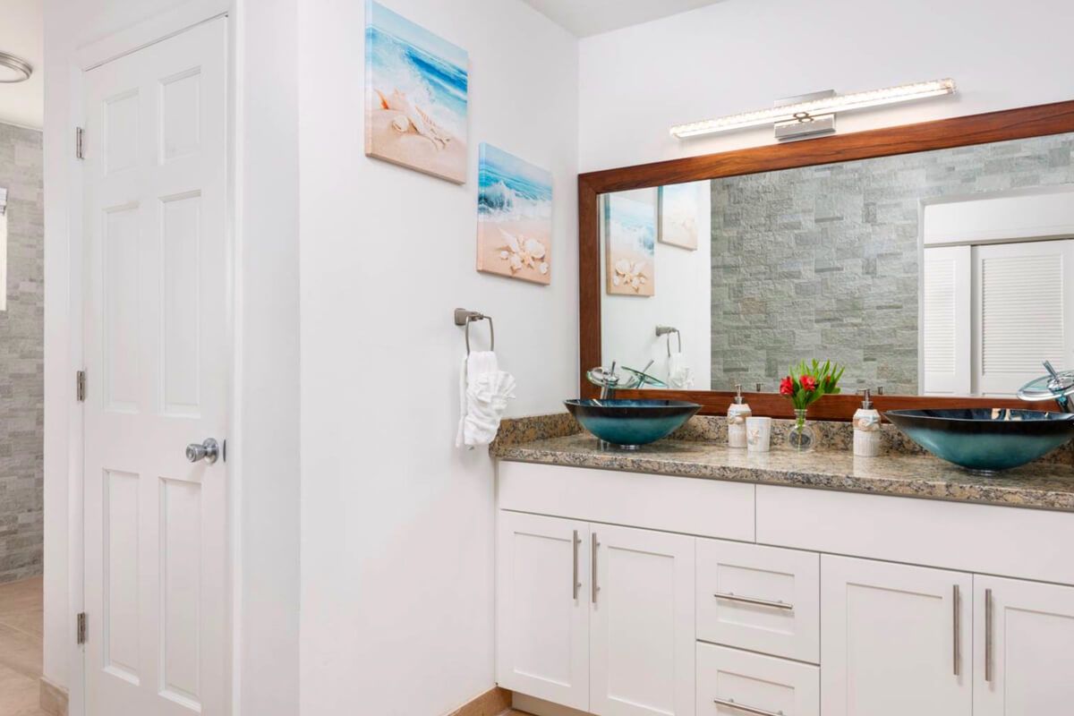 En suite bathroom