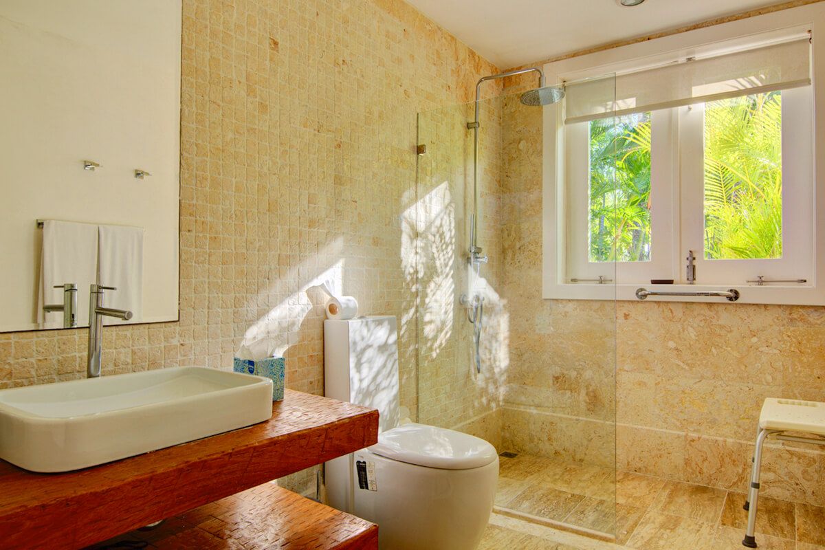 En suite bathroom