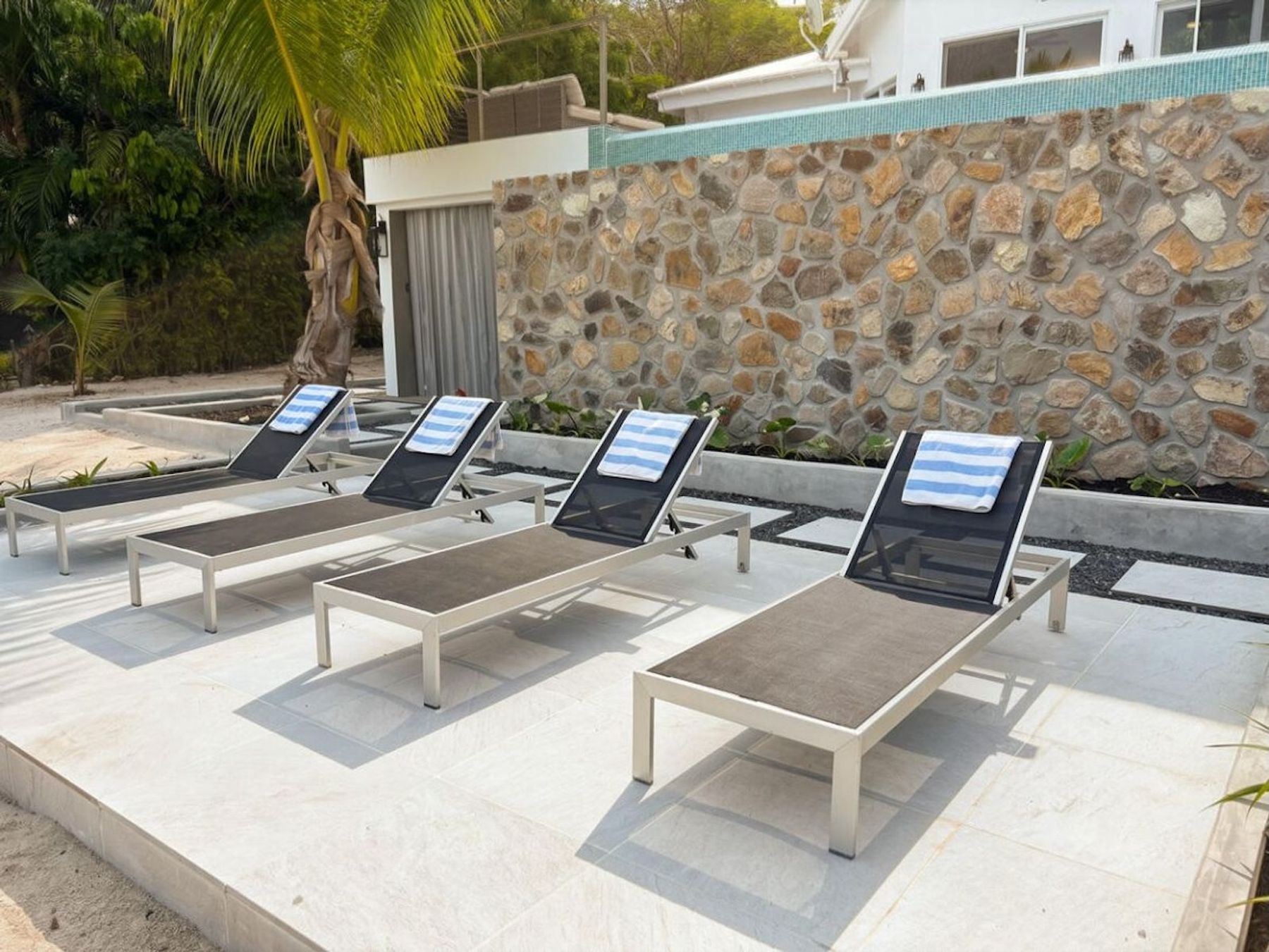 sun lounges
