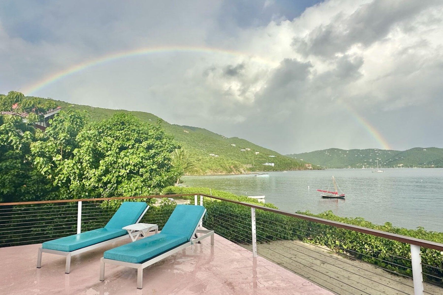 Rainbow Beach House villa photo.