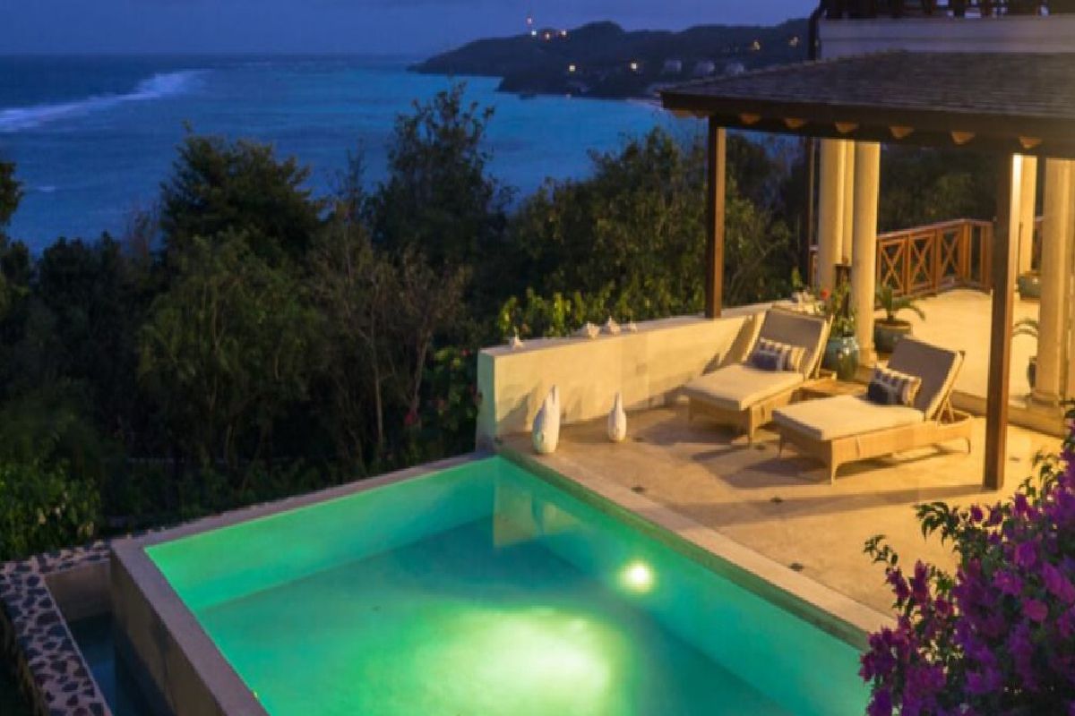Ocean views from the pool area