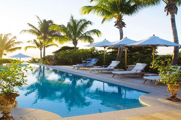 Plumbago is located in Colombier with ocean views and a great pool
