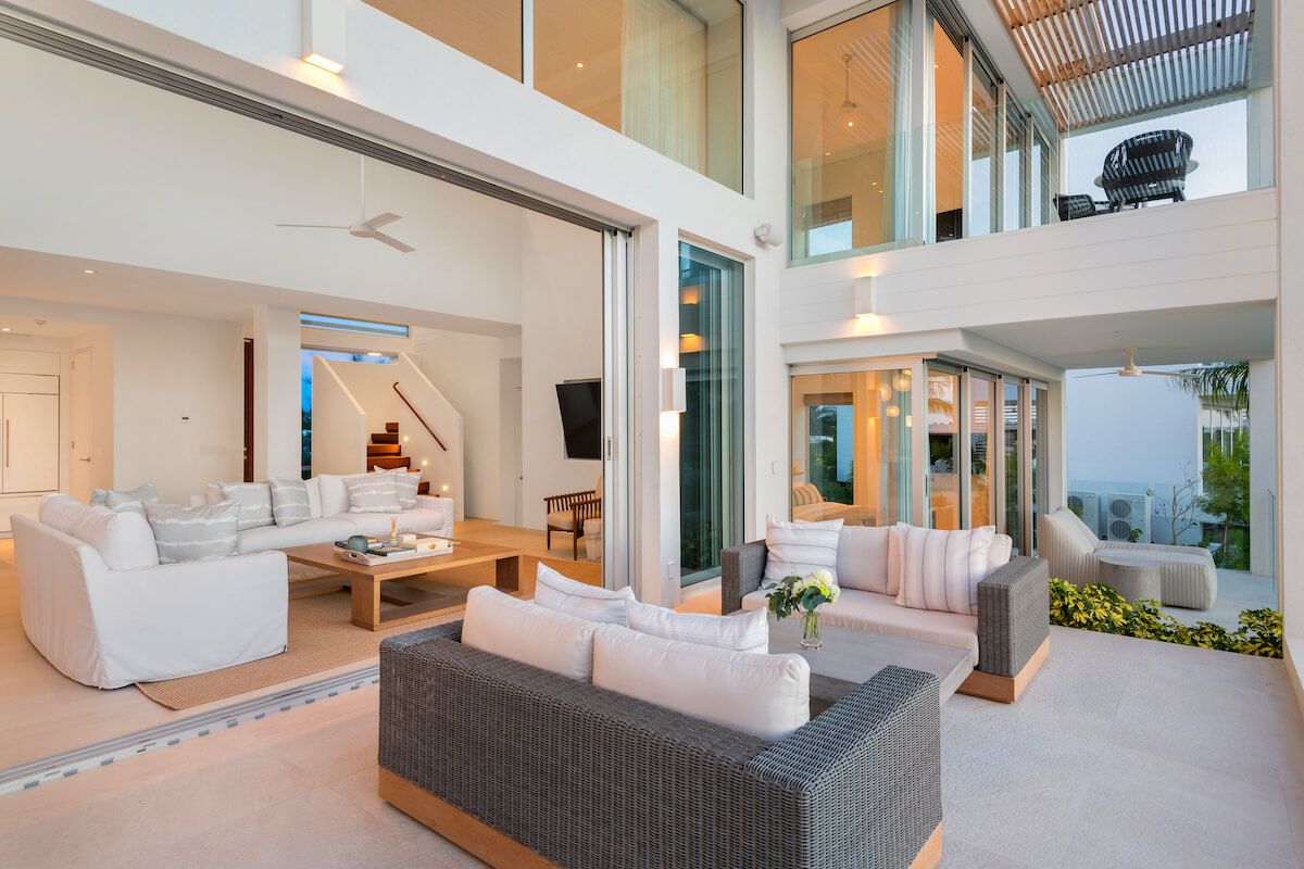 BE - 4 bedroom Ocean View at Grace Bay villa photo.
