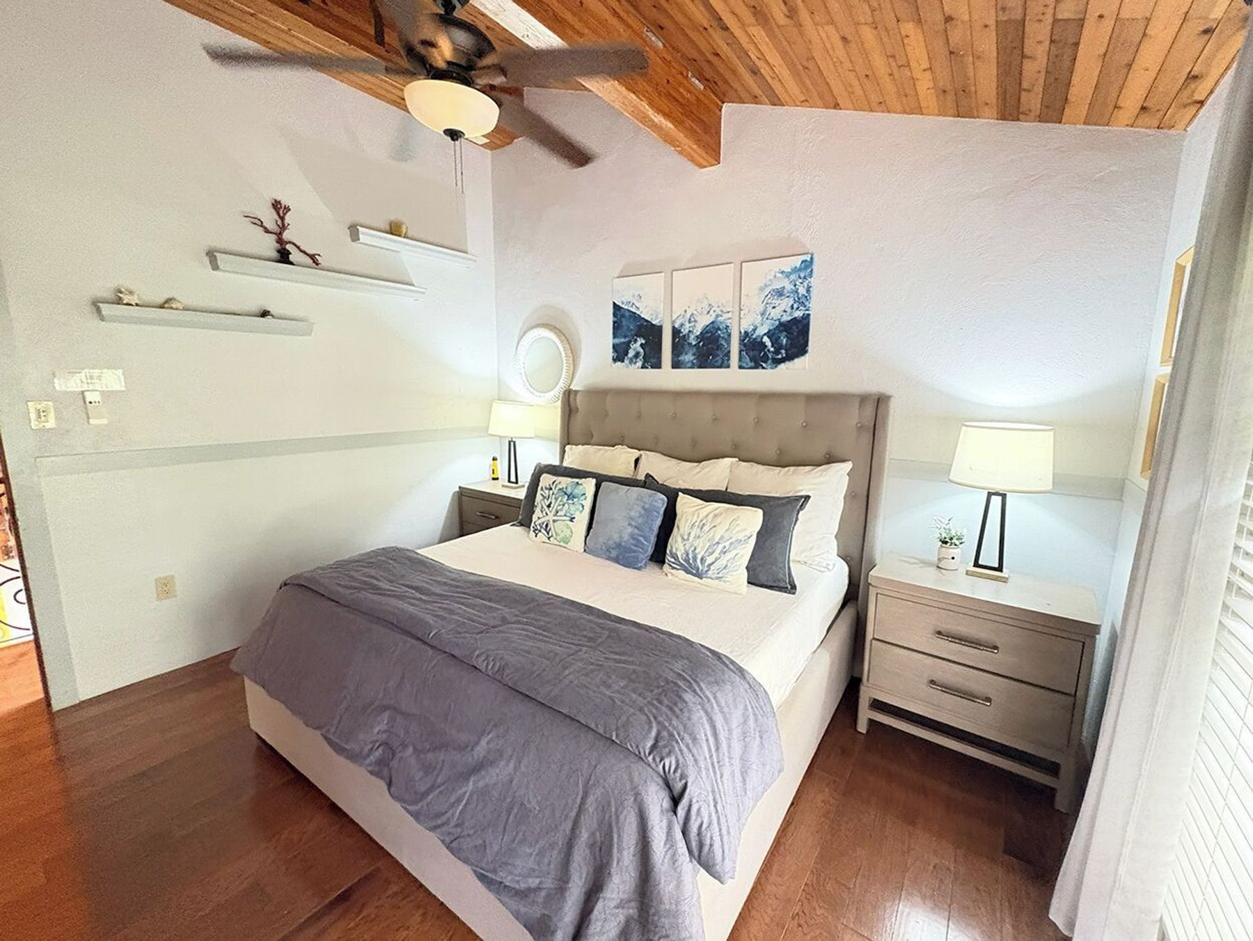 Seaside Breeze villa photo.