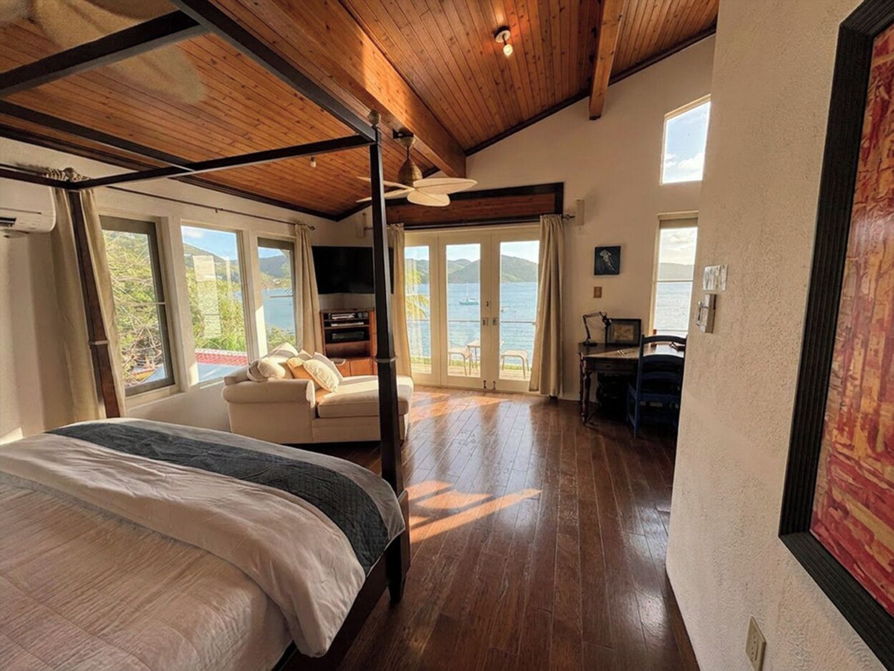 Seaside Breeze villa photo.