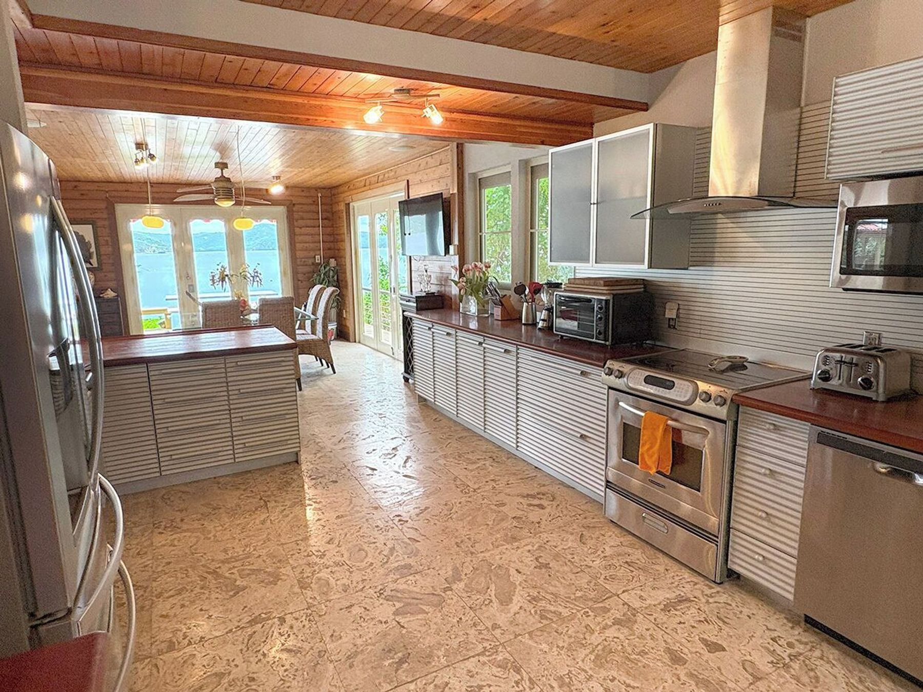 Seaside Breeze villa photo.