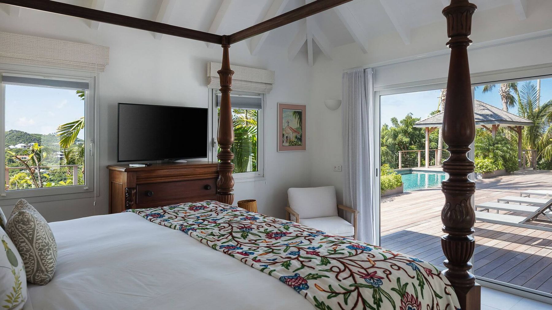 Bel Air villa photo.