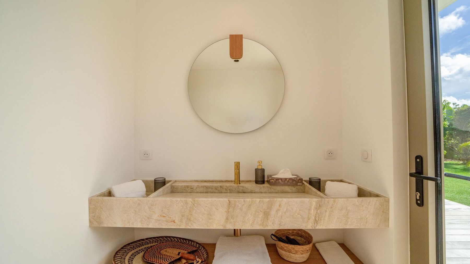Bel Air villa photo.