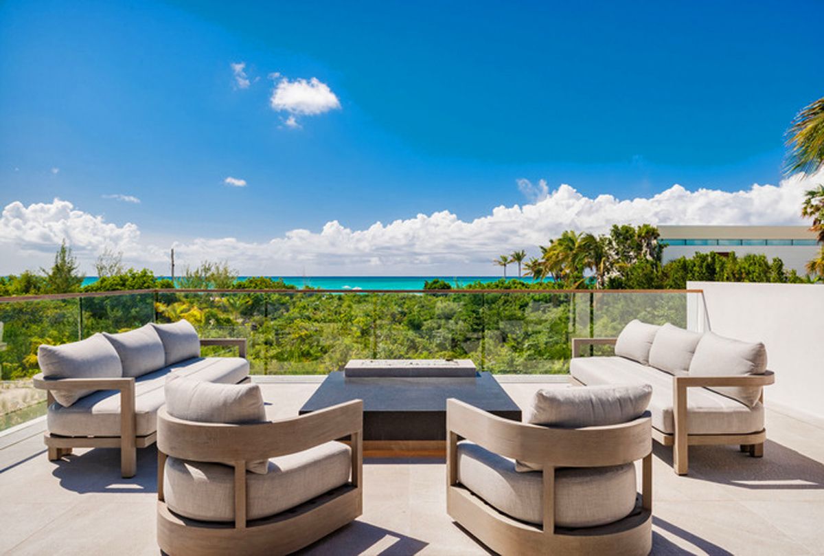 Cocktail seating