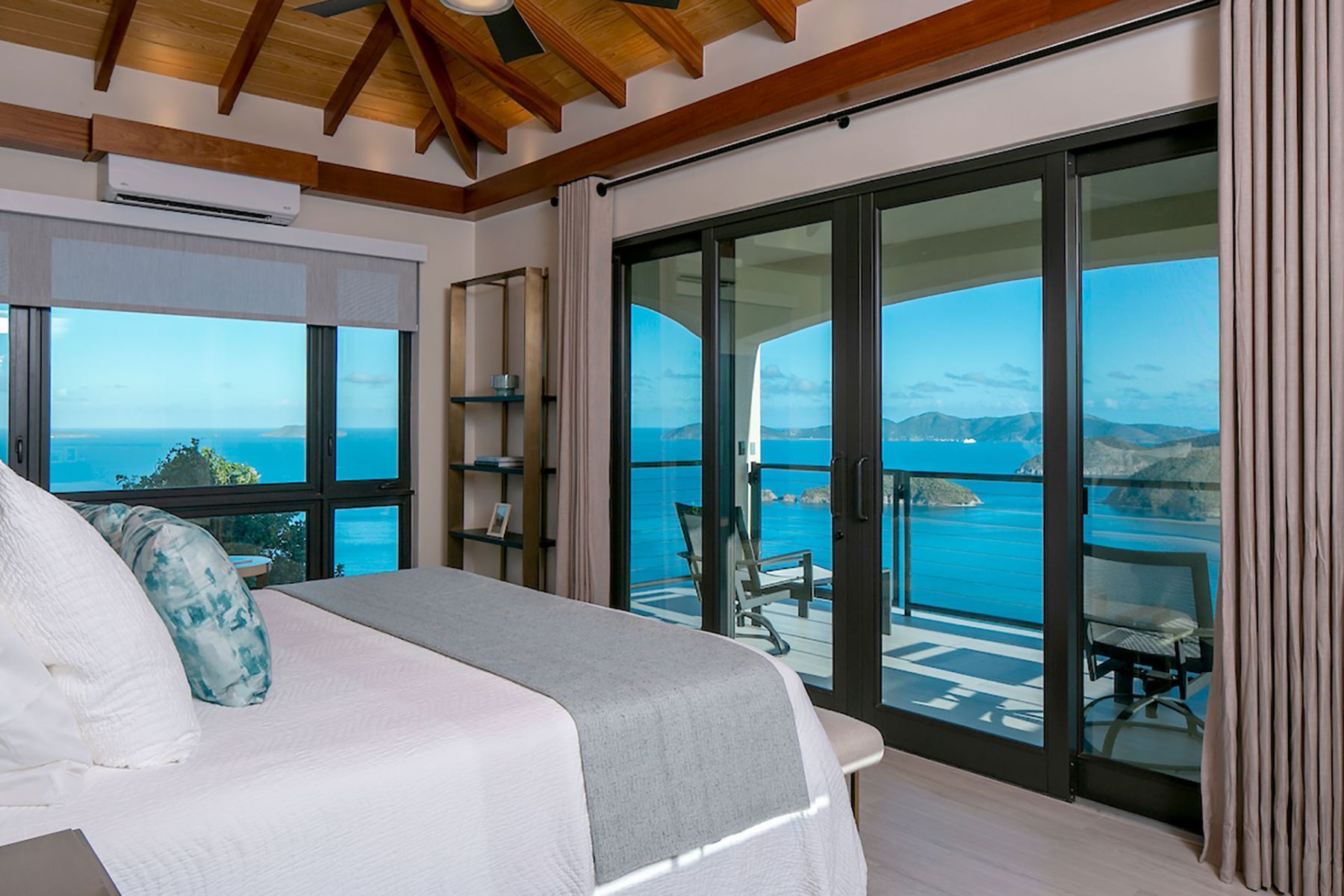 La Jolla Caribe villa photo.