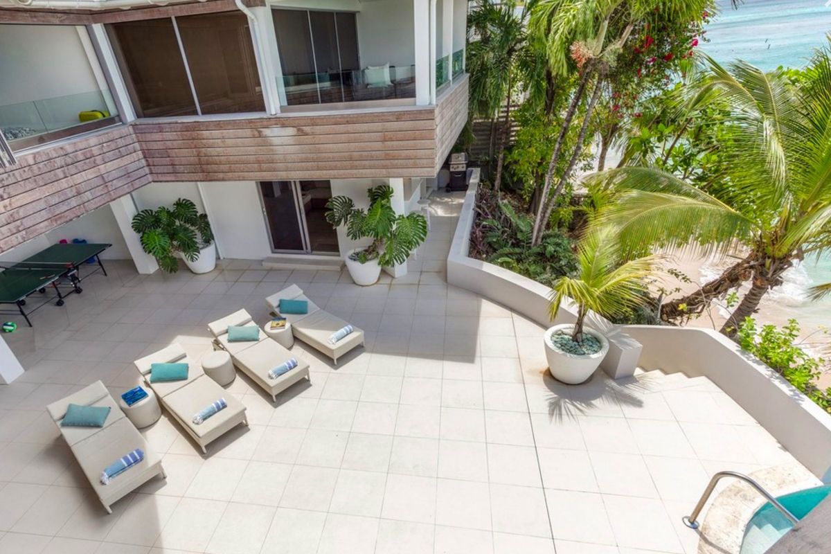Pool area