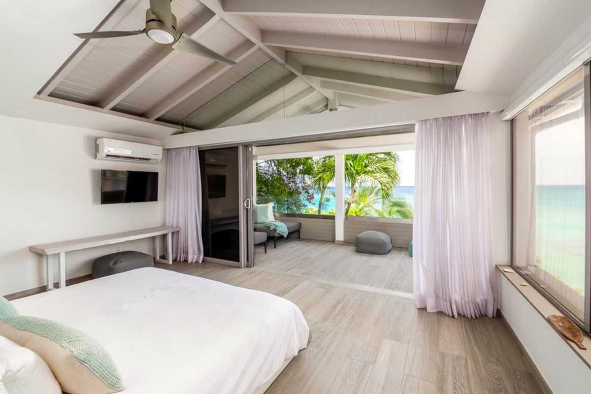 Private balcony