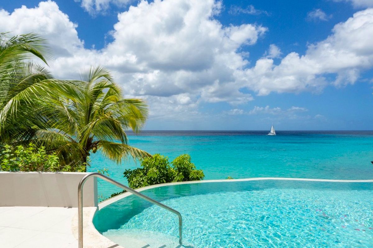 Pool area