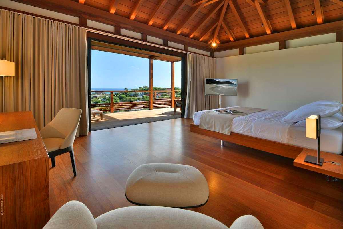 Thelma villa photo.