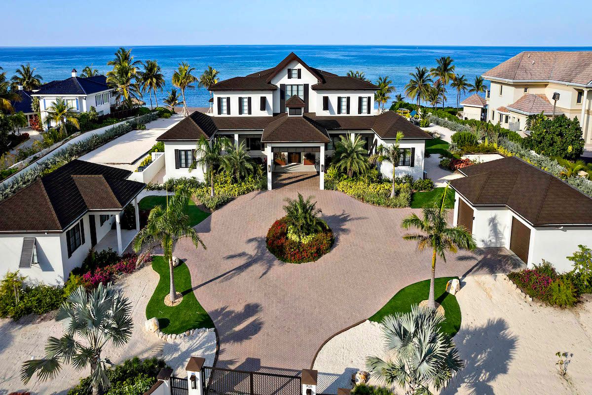 Front View of Rip Kai Villa