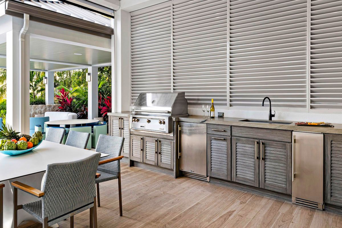 Outdoor kitchen 